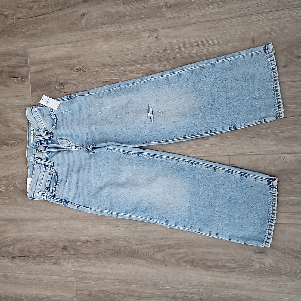 Gap 90s loose jean light blue wash size 7 kids
